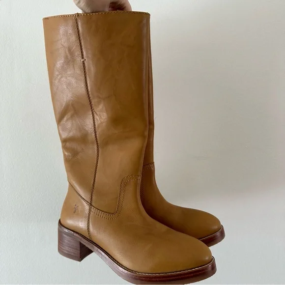 New FRYE Banana Camryn Tall Pull On Boots Sz 7